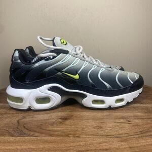 Nike Air Max Plus Tn Womens Black Neon Green Womens Size 8.5 Shoes CD0609-022